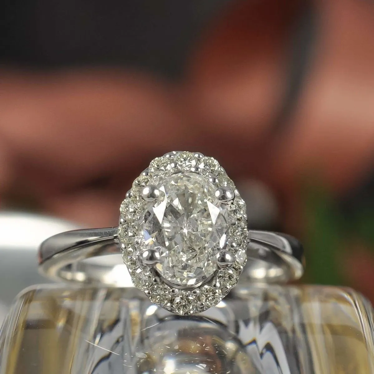 0.65-1.80 CT Round & Oval Cut Diamonds - Engagement Ring