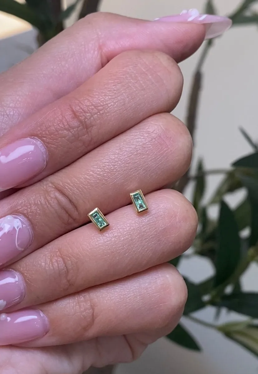 14K Gold Baguette Cut Emerald Bezel Stud Earrings