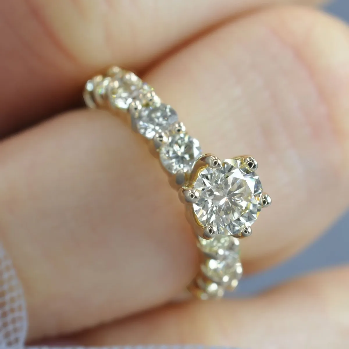 2.75-3.90 CT Round Cut Diamonds - Engagement Ring