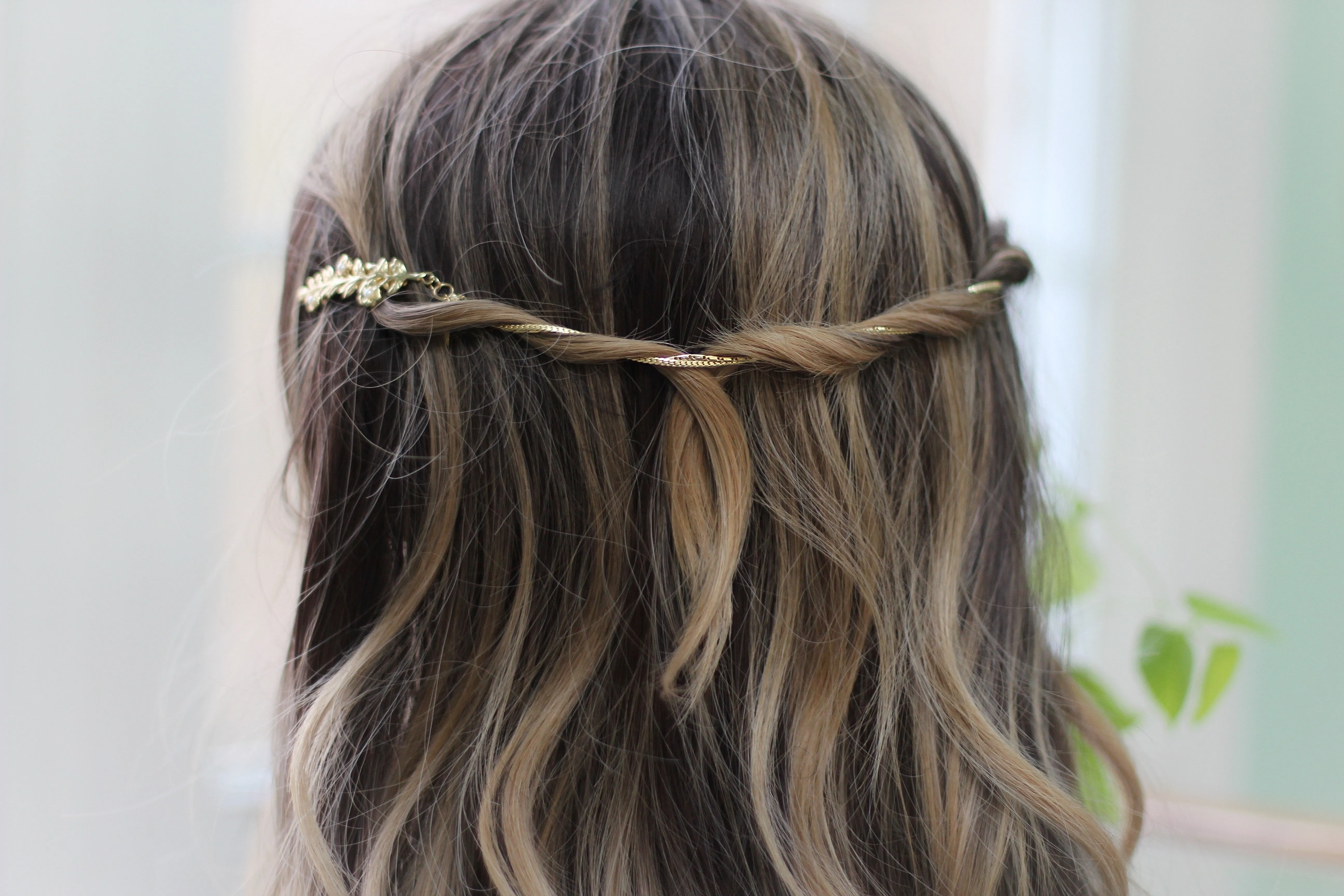 Bloom Bouquets Hair Chain