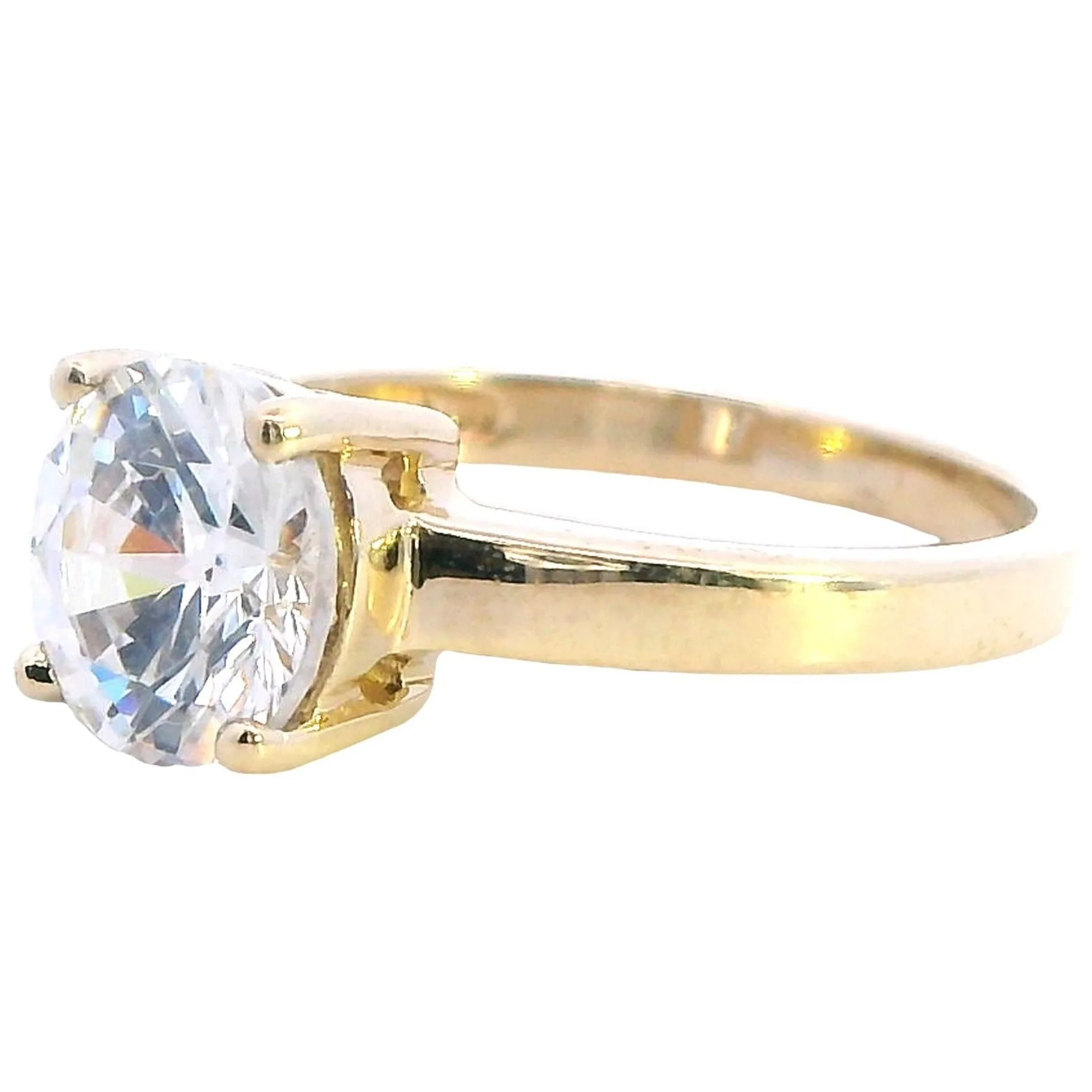 Exquisite 9ct Yellow Gold Cubic Zirconia Engagement Ring