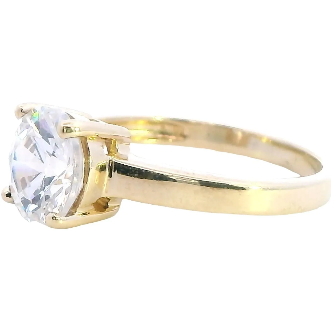 Exquisite 9ct Yellow Gold Cubic Zirconia Engagement Ring