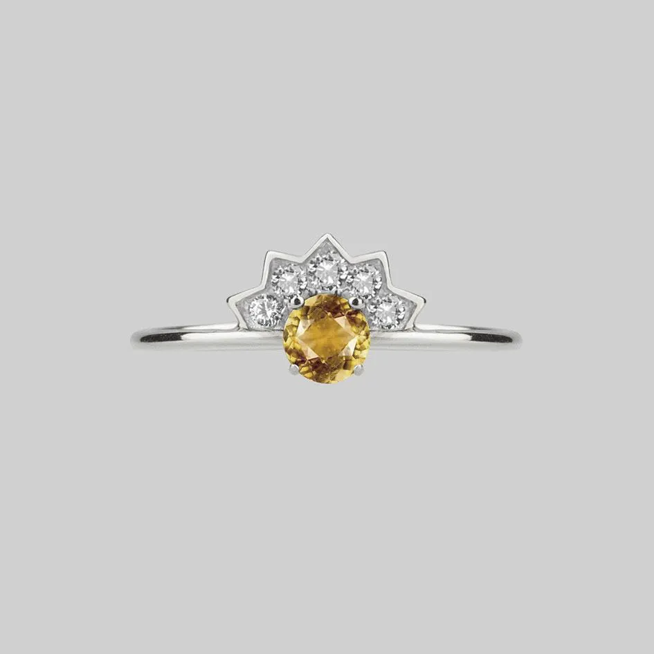 FLAPPER. Citrine Sunburst Silver Ring