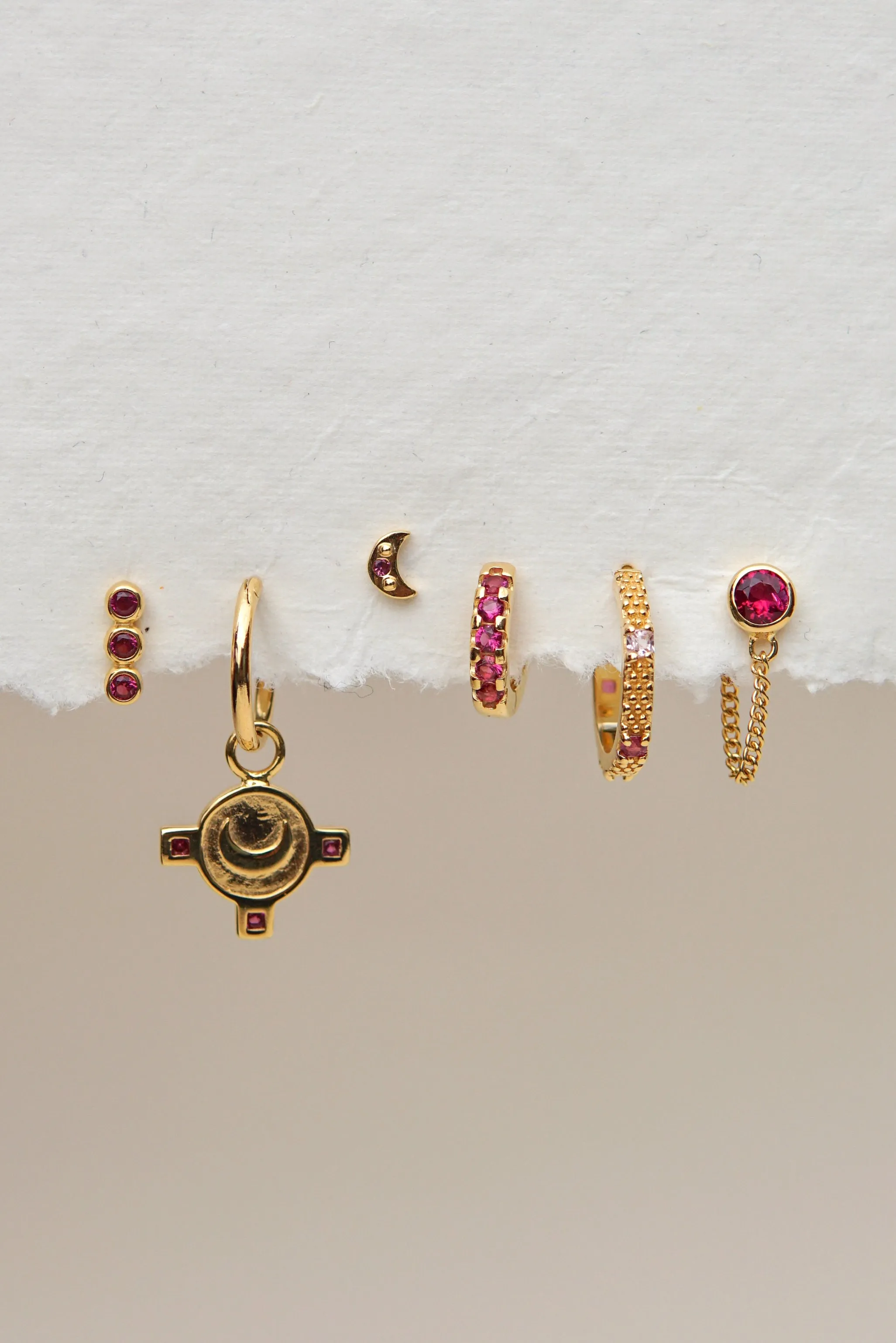 Fuchsia moon stud gold plated