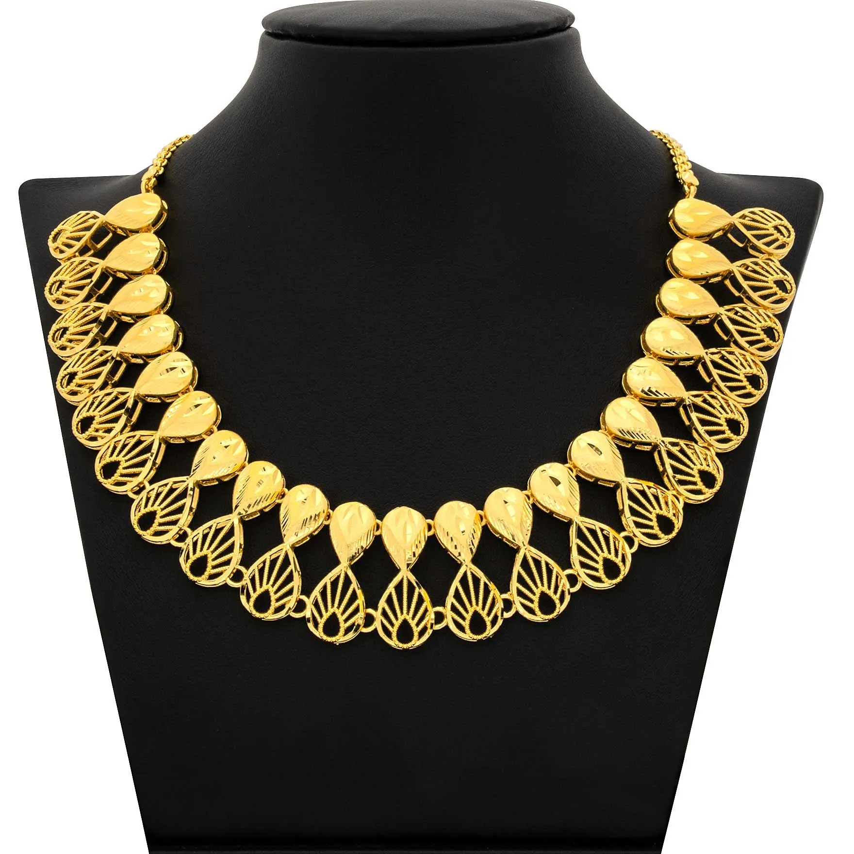 GOLDEN NECKLACE SHORT WITH GOLDEN HANGING STUD PGNS13-086, PGHST317-001