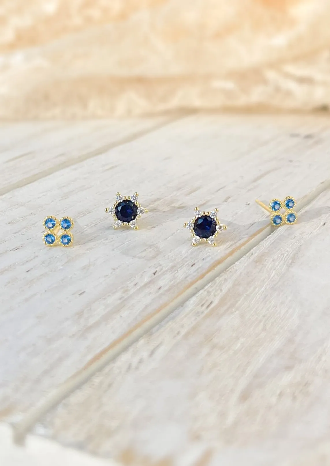 ORY | GOLD STUD EARRINGS