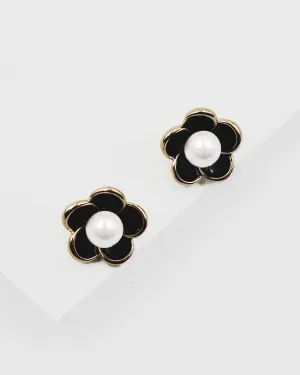 Pearl Center Flower Stud Earrings