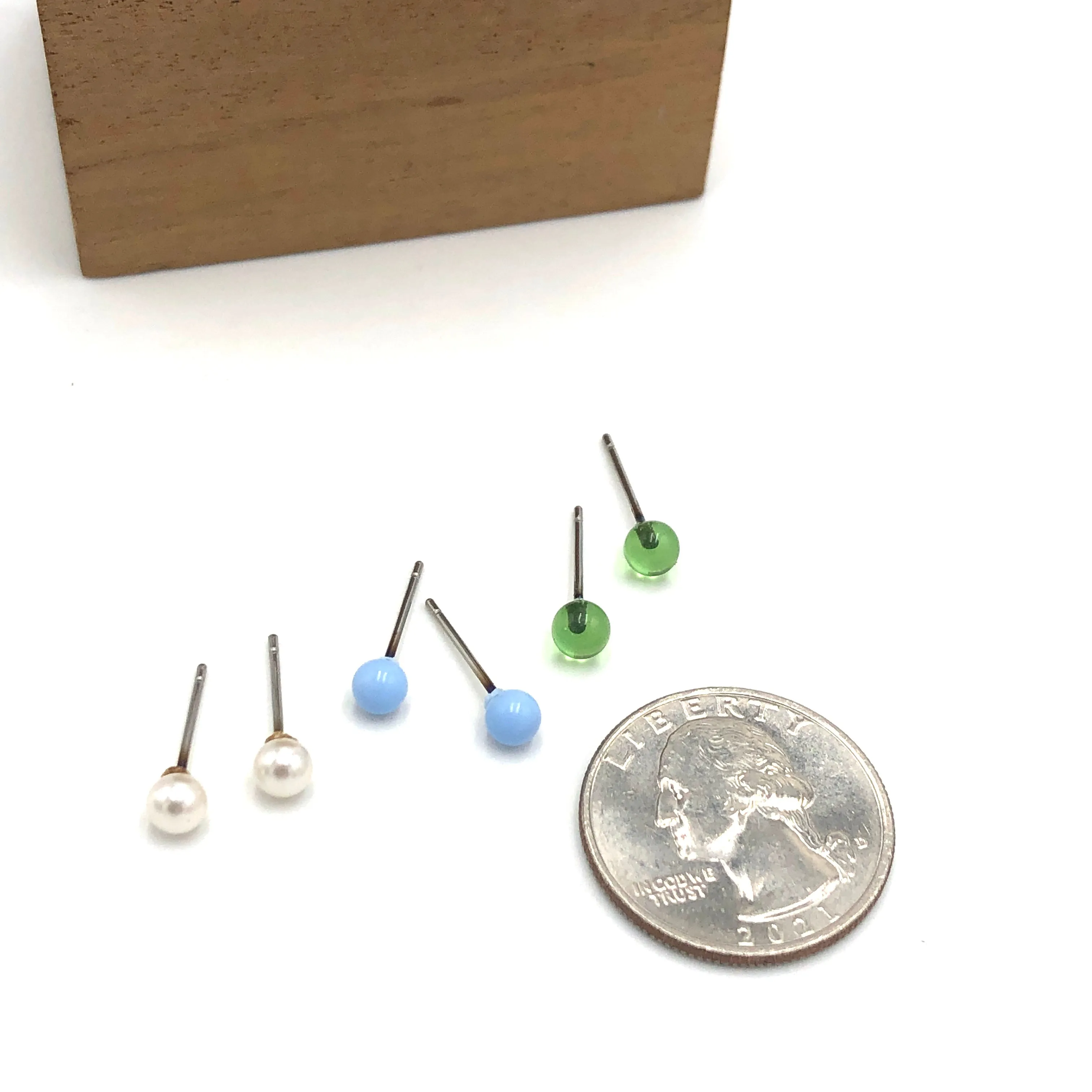 Pearl Ice & Lime Tiny Studs Earrings Set