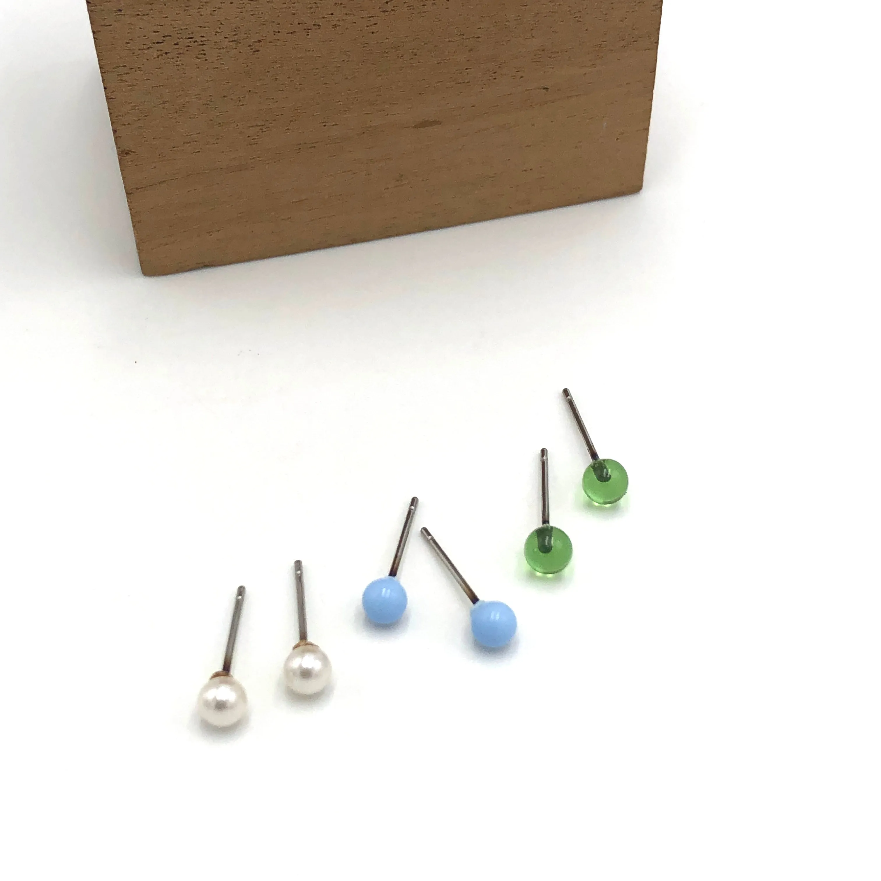 Pearl Ice & Lime Tiny Studs Earrings Set