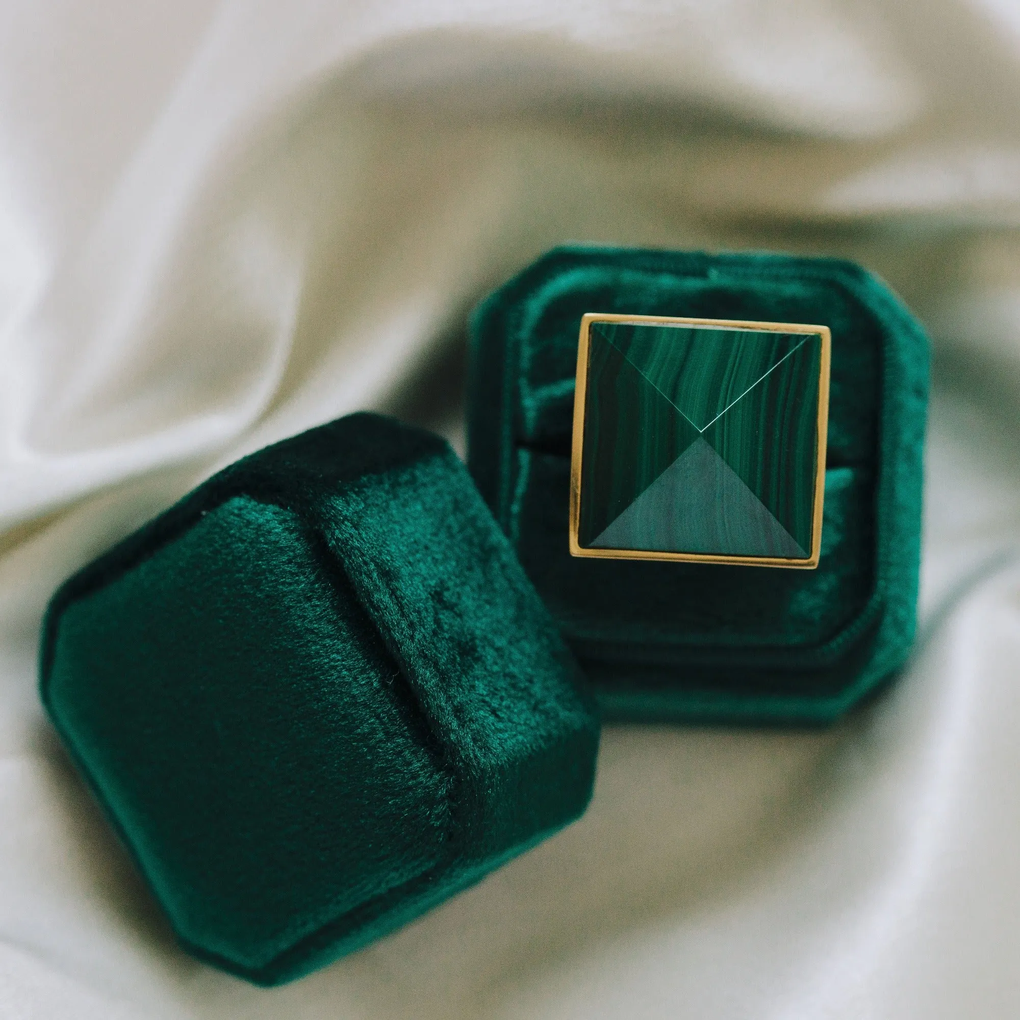 Pyramid Ring - Malachite Grande