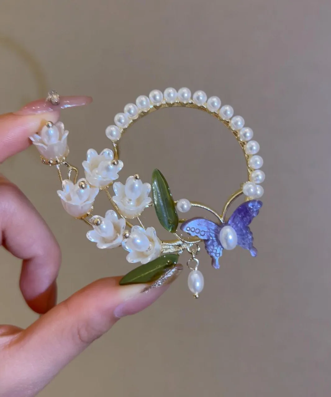 Retro White Alloy Pearl Lily Of The Valley Tassel Hairpin AB1083