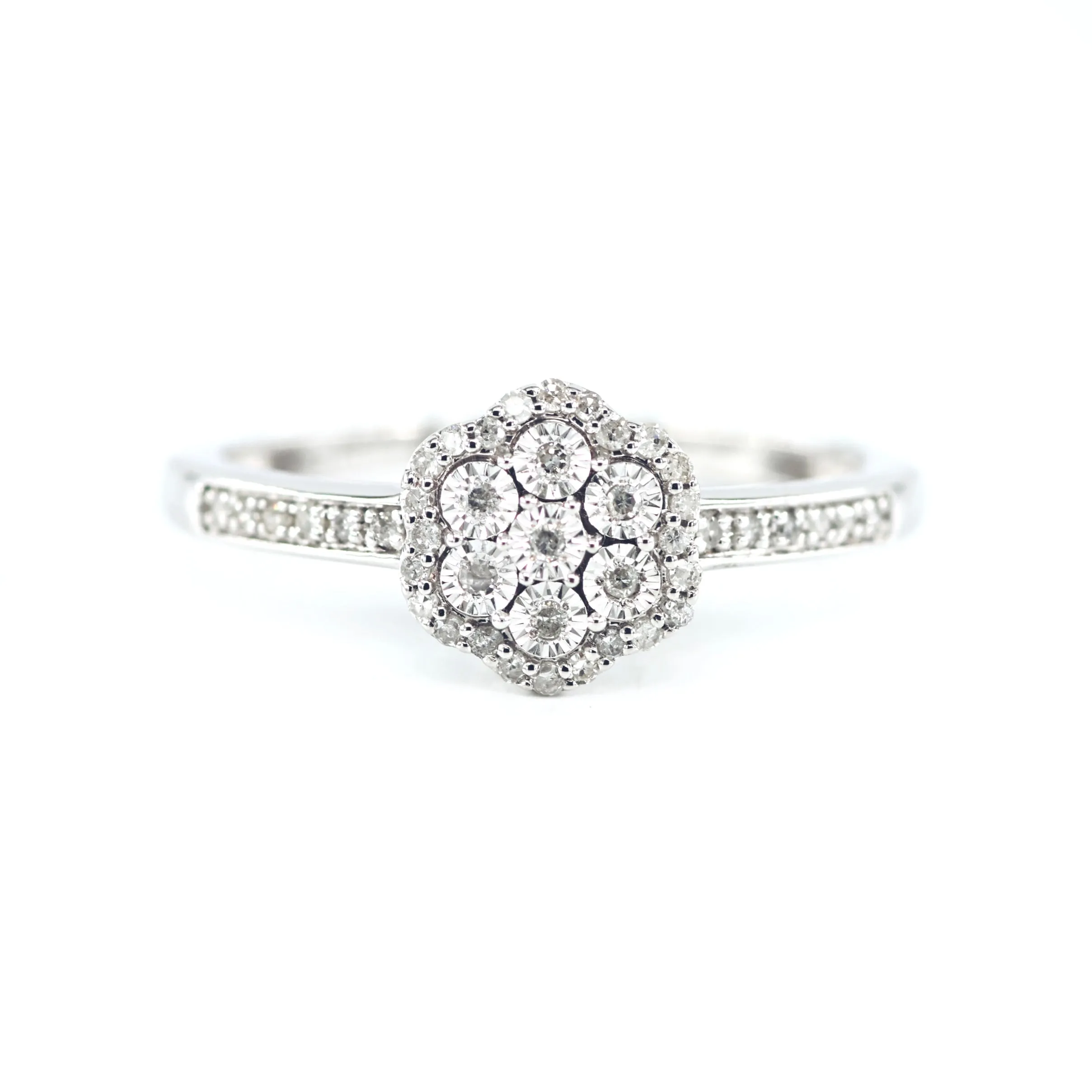 Round Diamond Engagement Ring 4690053