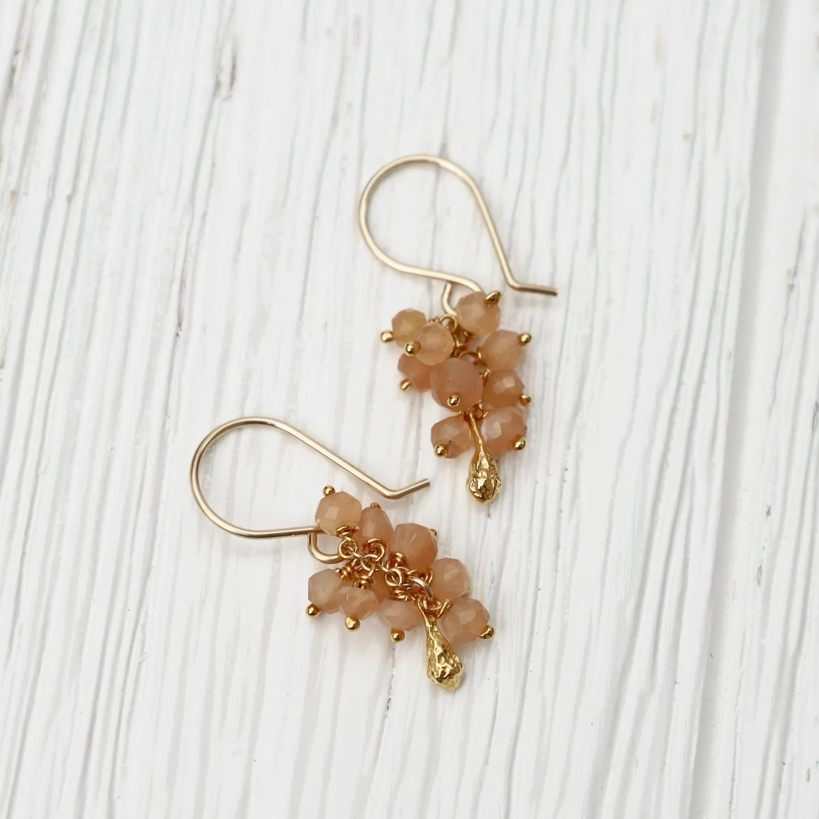 Seed Pod Cluster Earring - Peach Moonstone