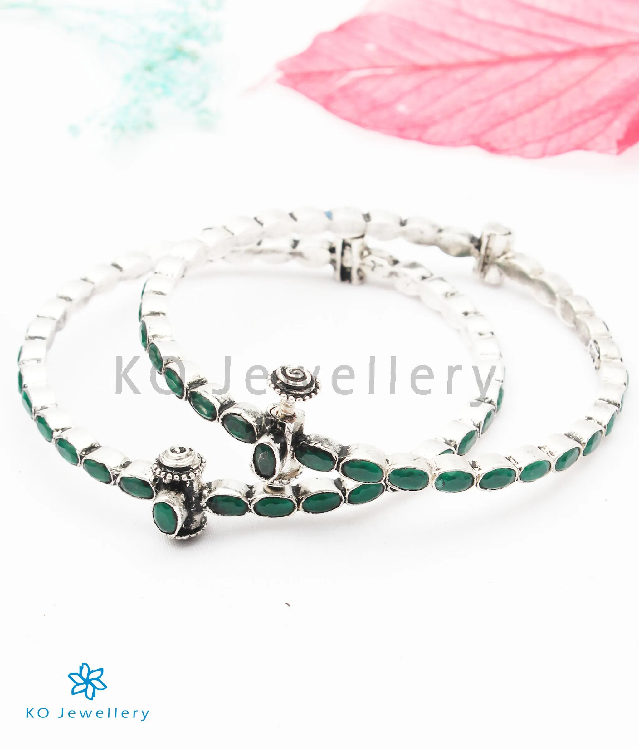 The Parna Silver Kemp Bracelet (Green/Oxidised/Size 2.8)